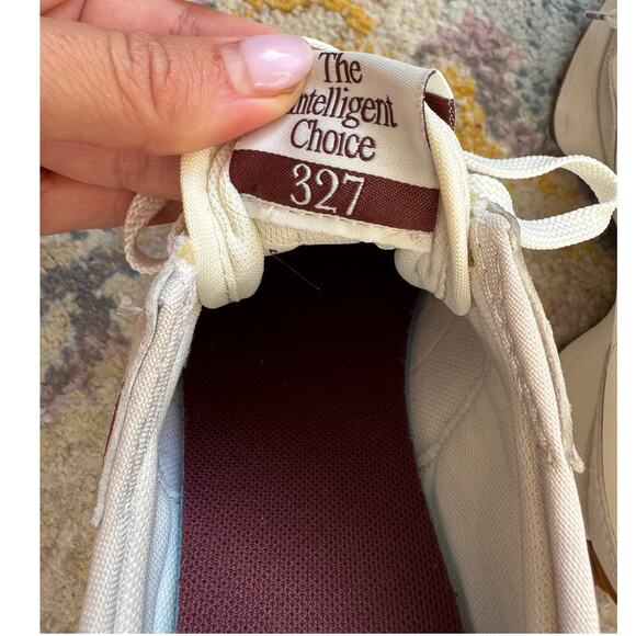 New Balance x STAUD 327 Unisex Sneakers - Picture 13 of 14